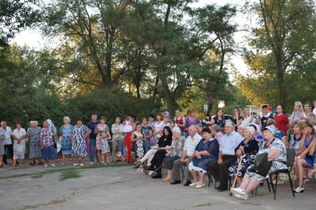 "Славим землю родную, на которой живём"